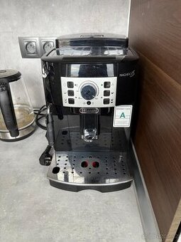 Kávovar Delonghi Magnifica S, Automatický