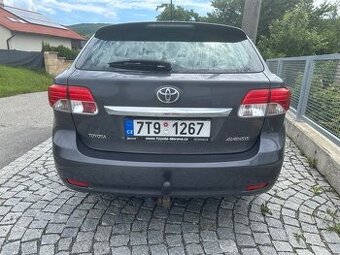Toyota Avensis III (T27) Combi 2012