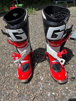Gaerne sg12 vel.45 motokos