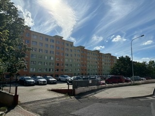 Byt 3+1, balkon, komora, sklep v OV, klidná lokalita