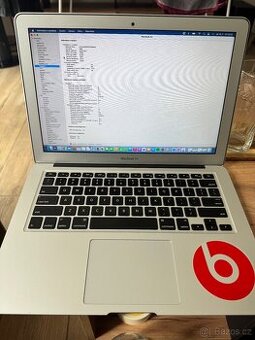 MacBook Air 13” (2017) – 128 GB SSD, NOVÁ BATERIE