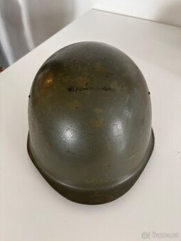 Vojenská helma - 1