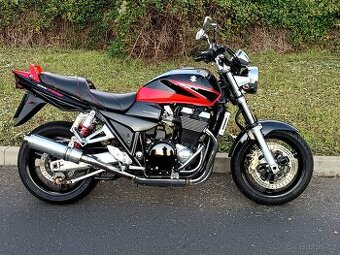 Krásná Suzuki GSX 1400, bez investic,