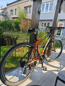 Krásné dámské dívčí kolo M oranžovo černá crossove kolo
