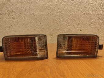 Přední směrová světla Toyota RAV4