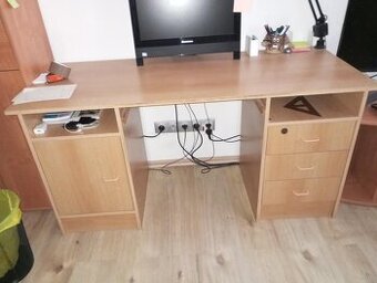 Prodám kancelářský stůl