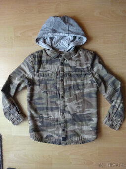 Maskáčová kožíšková bunda zn. F&F vel. 146