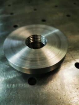 Flanže na soustruh M45