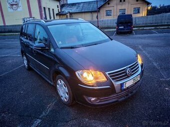 VW Touran DSG, 2.0TDI 103KW r.v.2010