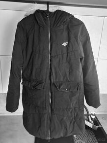 Dívčí zimní kabát značka 4F vel.158, PC:1494Kč