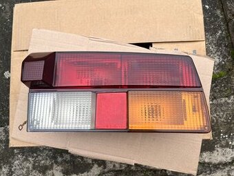 Zadní světlo Škoda 105 120 130 RAPID pravé
