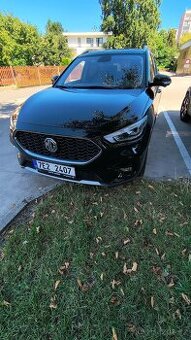 MG ZS black metal elegantní