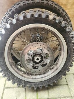 Kola BMW GS 650 2002