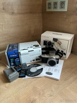 Olympus E-PL7 + M.Zuiko 14-42mm EZ