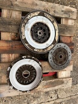 Bmw 2.0d 130kw zánovní spolková sada luk poř cena 23k