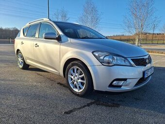 Kia ceed 1.6 CRDi Facelift MAX VÝBAVA