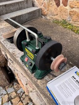 Pomaloběžná bruska