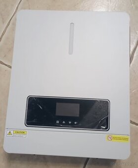 Prodám střídač ECGSolax 4200W 24V