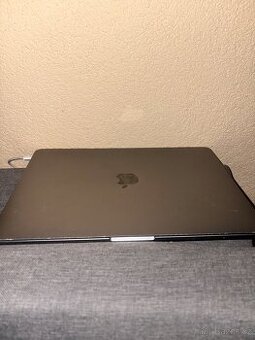 MacBook Pro 2017 512Gb , 16Gb ram, i5