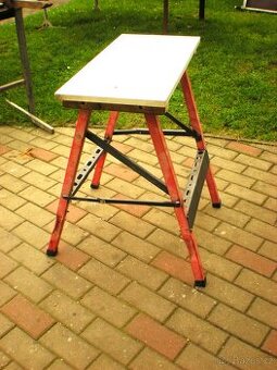 Stolek malý dílenský