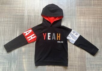 Mikina s kapuci zn.Coccodrillo - vel.116