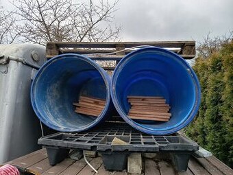 Plastový sud 200 l.