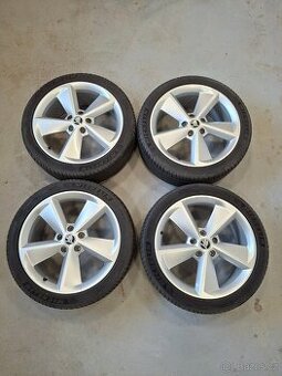 Alu kola 5x112 r18 Škoda Golus letní