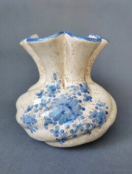 Italská keramická ručně malované váza z města Deruty