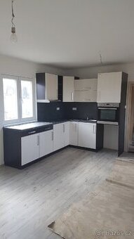 Nabídněte byt 2+kk ke koupi do 3,5 milionu. 3+1 do 4.5mil