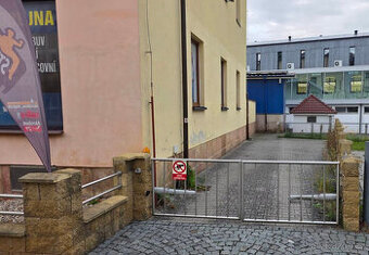 Pronájem parkovacího místa - centrum Nová Paka