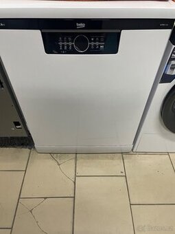 Zánovní myčka nádobí Beko BDFN26420WA