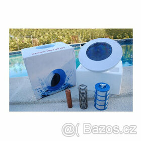 Solární ionizátor vody v bazénu a výřivce Úprava vody bez ch