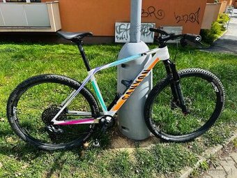 Prodám Canyon Exceed CF6 - 2 roky - VEL: M (málo jeté