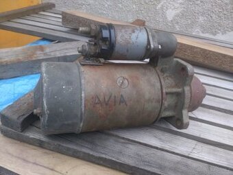 AVIA 15,20,21, 30 zánovní starter