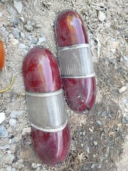 Plasty zadních světel tatra 603-1 tříoko pěkné