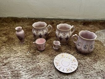 Set porcelánového nádobí