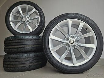Orig. Škoda Superb 5x112 Letní 235/45/18