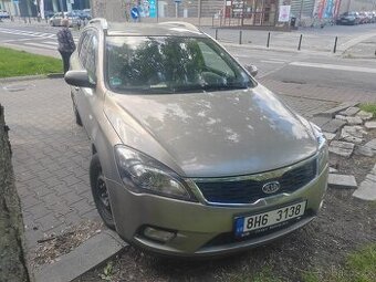 Kia Cee'd 1.6 crdi 2012