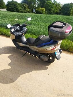 PRODÁM BURGMAN 400