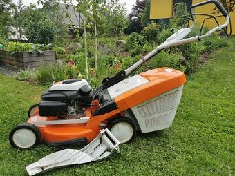 Benzínová sekačka s pojezdem STIHL RM 655.0 V