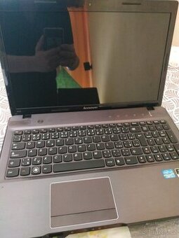 Výkonný Notebook Lenovo IdeaPad Z570 15,6