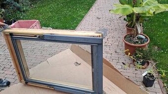 Střešní okno Velux