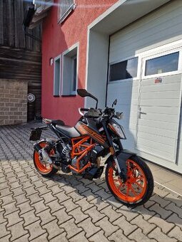 KTM Duke 125 2022