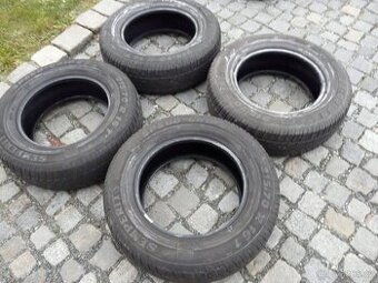 ZIMNÍ PNEU 215/70R16 SEMPERIT
