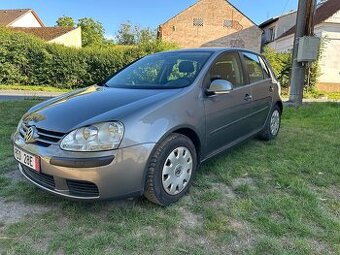 Volkswagen Golf 5 , najeto 184xxx , 1.6 75 kw benzin