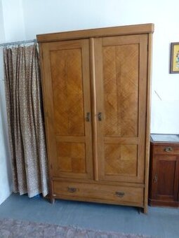 Starožitné skříně