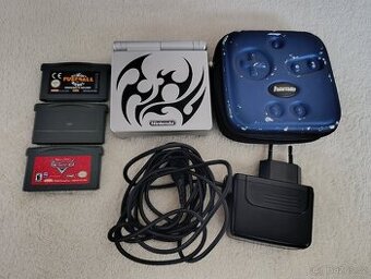 Nintendo Gameboy Advance SP Tribal + Hry