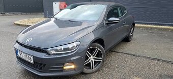VW Sicirocco 2.0 TDI 110kw Dsg R-line interiér