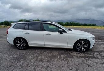 Volvo V60 R-Design 2.0 D4 (diesel) - 1