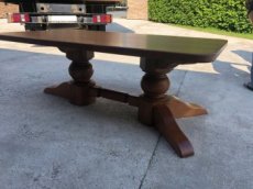 Dubový masivní konferenční stůl